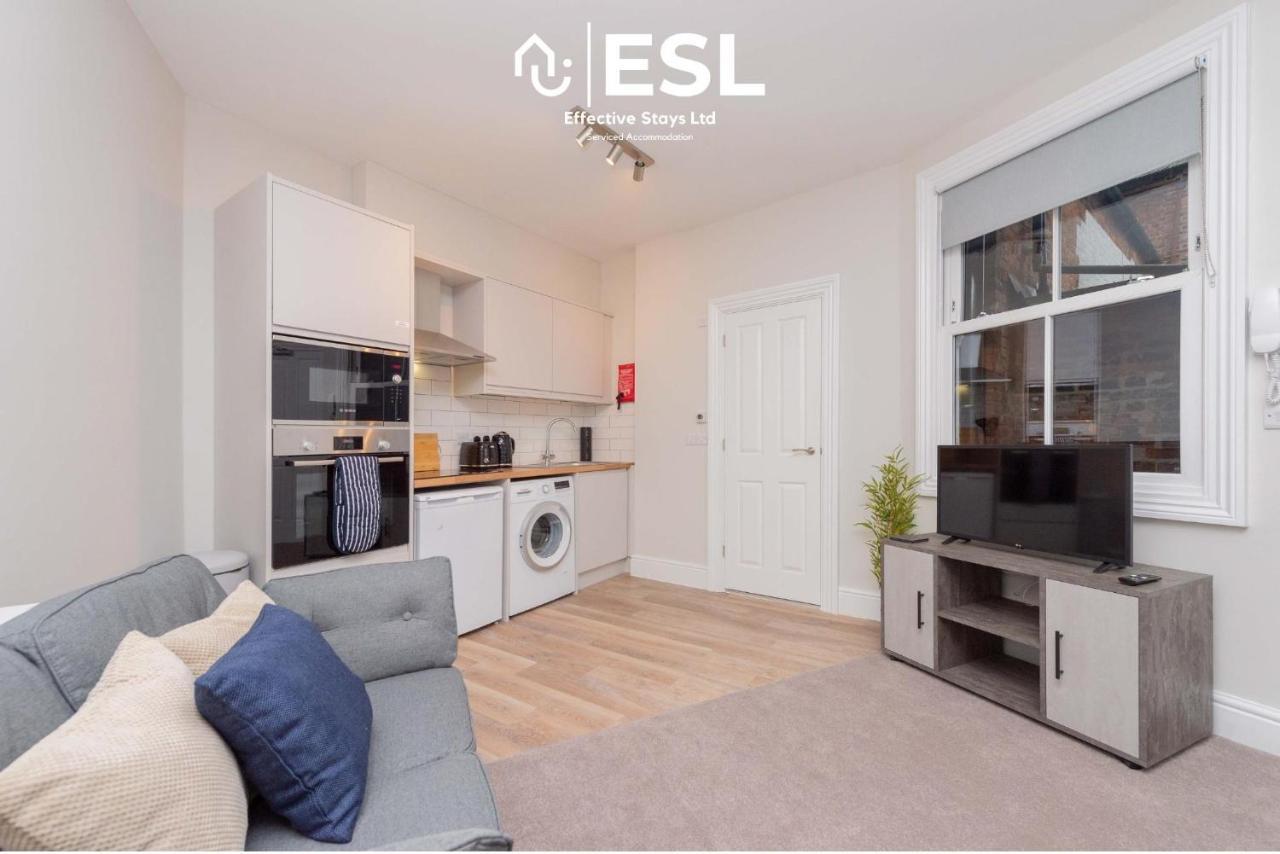 Studio 1, First Floor Town Centre Apartment Шрусбъри Екстериор снимка